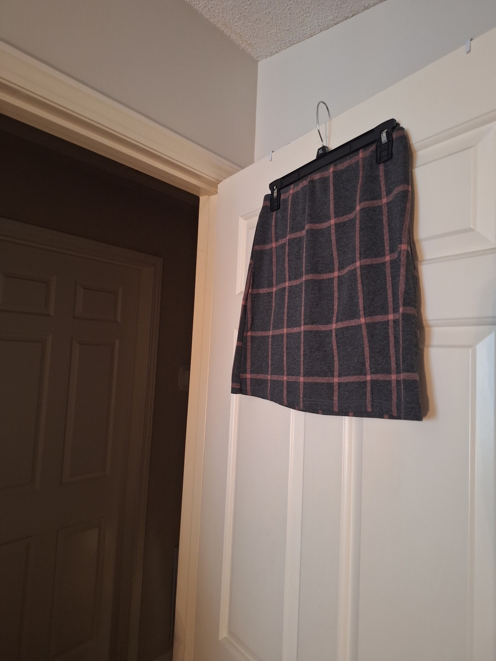 Hesperus Gray Plaid Mini Skirt with Pink Windowpane